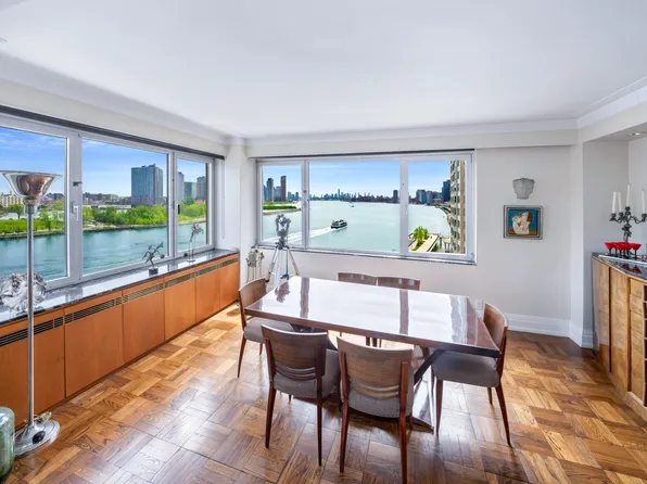 25 Sutton Place South 8G image 3 of 19