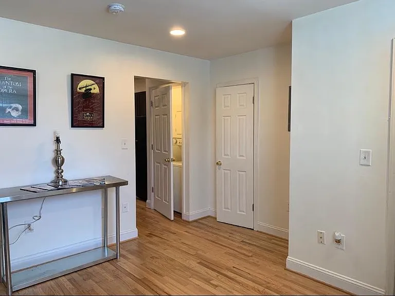 853 19th St NE — Photo 5