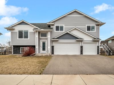 1646 Hidden Trl, Mayer, MN, 55360