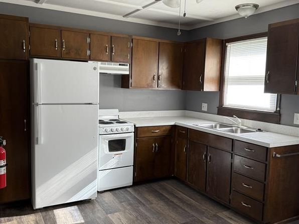728 Seneca St #1, Leavenworth, KS 66048