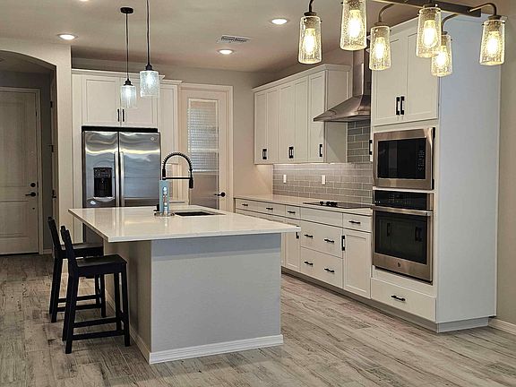 Large kitchen with walk in pantry