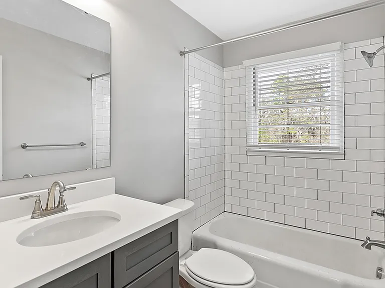 1312 Goodwin Rd — Photo 21