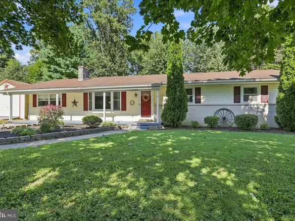 13337 North Ave, Blue Ridge Summit, PA 17214