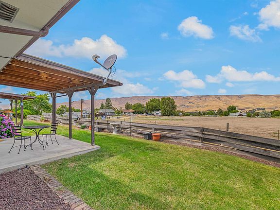 4th image of 1409 29th St