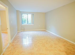 30 Daniels St APT 105, Malden, MA 02148