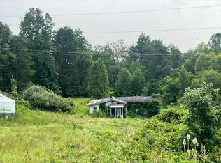 24714 Brimstone Rd, Coolville, OH 45723