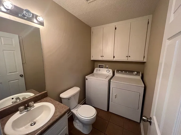 205 Wakefield Way — Photo 6