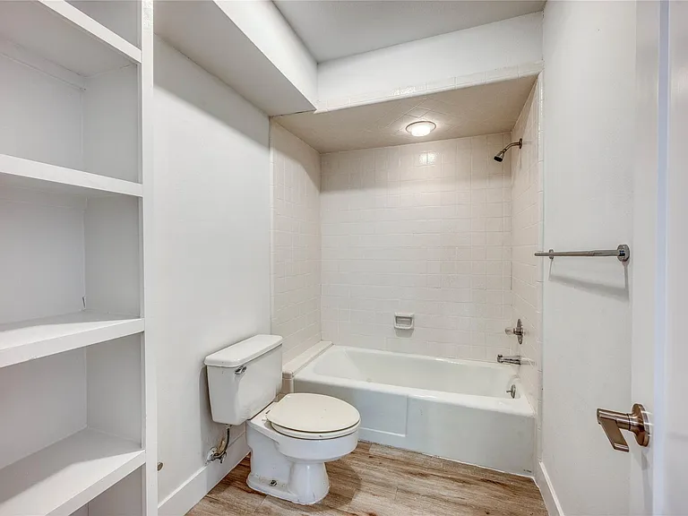 901 Cheyenne #C — Photo 20