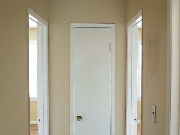 2nd image of 128 N Spruce Ave