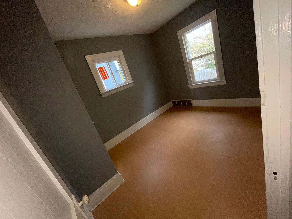 2nd image of 13823 Deise Ave #2
