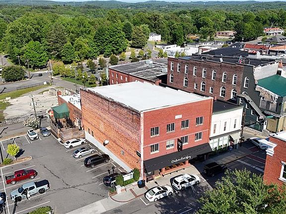 5th image of 308 N Main St