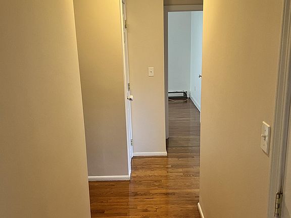 3rd image of 3 Hearthstone Cir