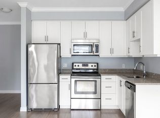 2409 Bevan Ave #208, Sidney, BC