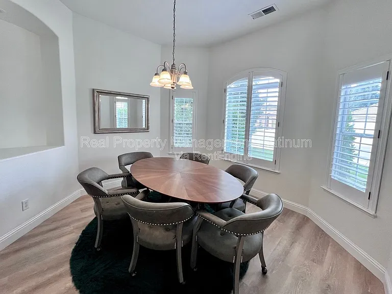 1030 E Royal Dornoch Ave — Photo 14