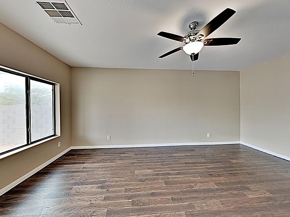 4th image of 36609 W El Greco St