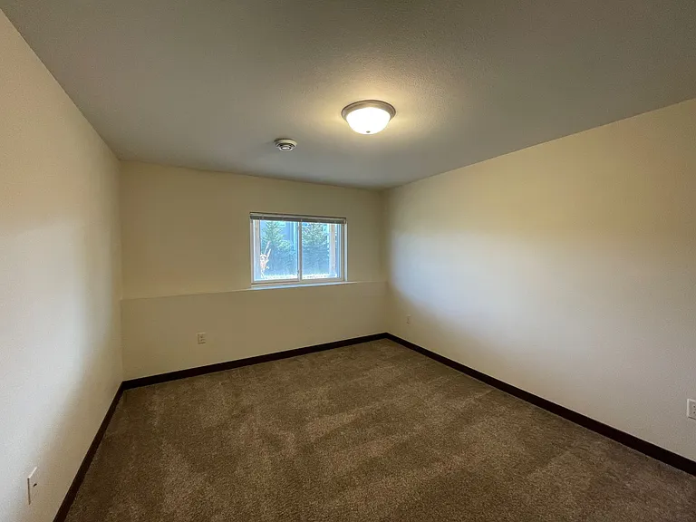 1932 Southridge Ave #4 — Photo 9