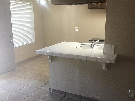 3rd image of 48185 Garbo Dr