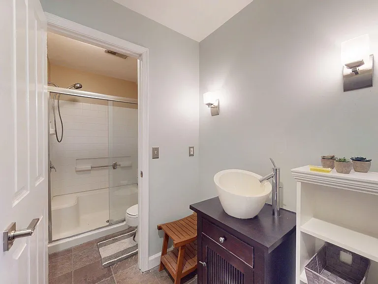 5803 Hall St — Photo 18