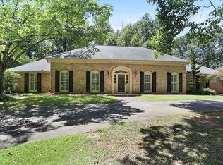 11230 Hembree Springs Dr, Roswell, GA 30076