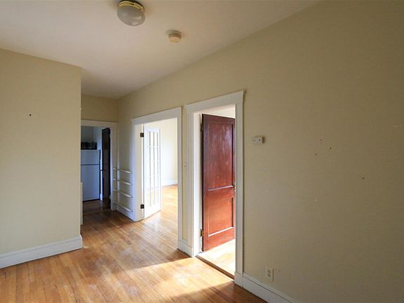 5th image of 10 Wendell St APT 2