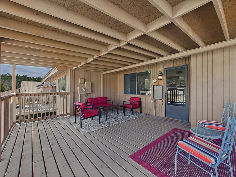 108 Niblic Ct #1 — Photo 36