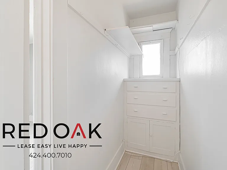 1117-1123 E Appleton St #1121-1/2 — Photo 9