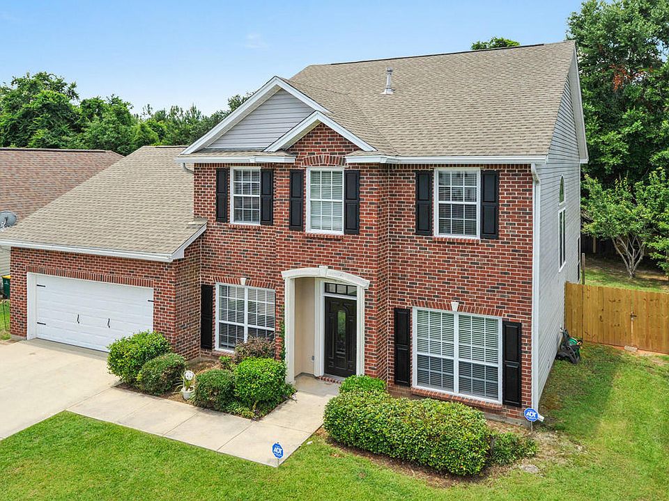 1st image of 829 Ellington Dr