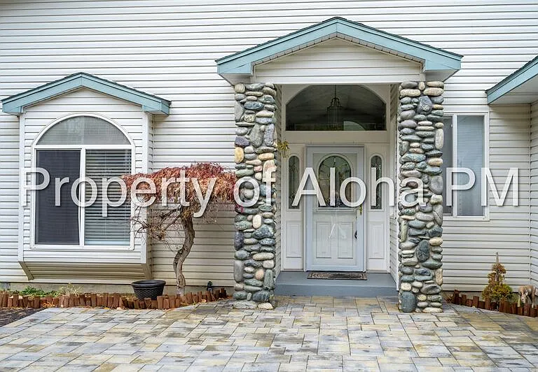 108 Lakeshore Dr — Photo 5