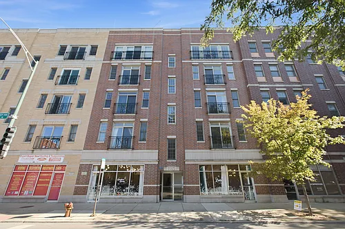 1915 W Diversey Pkwy #402 Photo 1 1915 W Diversey Pkwy #402 Photo 1