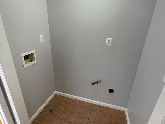 4th image of 390 S 10th St #2F