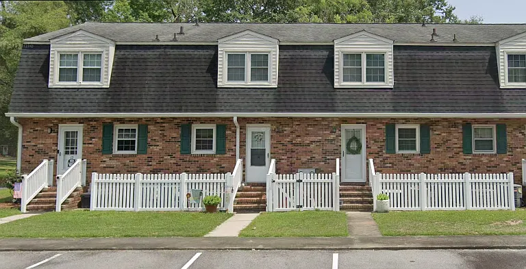 6000 River Rd #17 — Photo 1