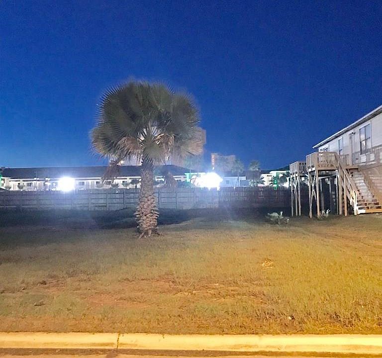 2nd image of 106 E Sunset Dr #5