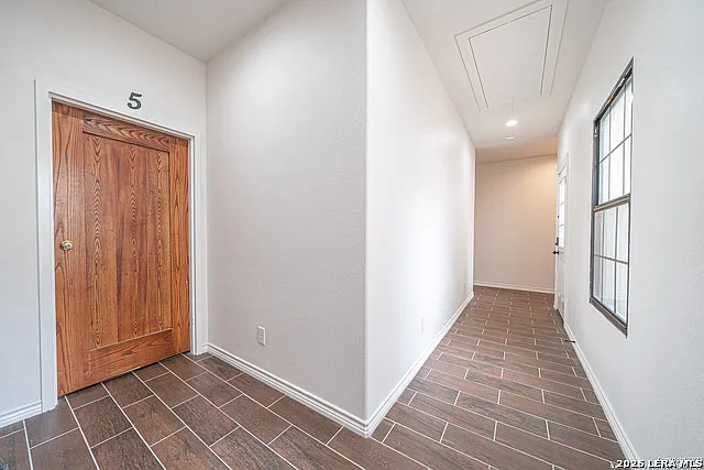 233 Esmeralda Dr — Photo 16