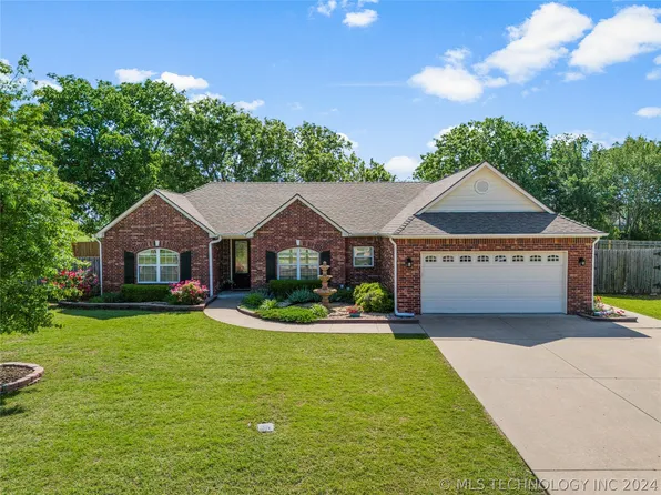 18975 Spring Creek Ln, Claremore, OK 74017