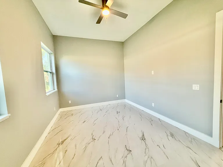 675 NE Moss Rose Pl — Photo 17