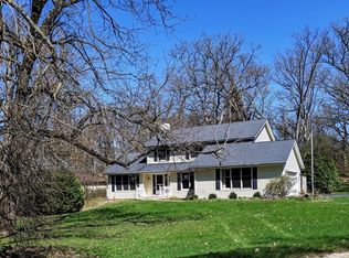 10193 Susan Ct, Roscoe, IL 61073