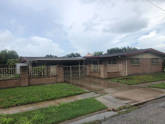 2nd image of 3333 Casa Bonita Dr