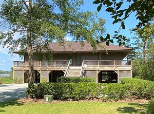 767 Mills Rd, Oriental, NC 28571