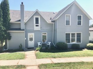 408 Oak St, Decorah, IA 52101
