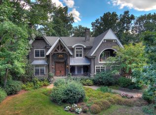 576 McCullouch Pl, Haworth, NJ 07641