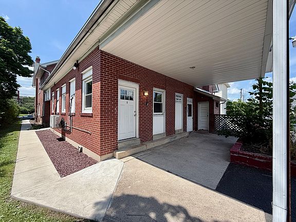 2nd image of 111 S Main St Unit 1