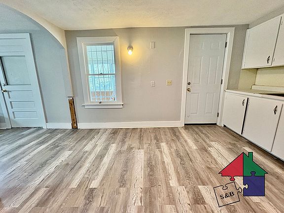 4th image of 6 River St #8