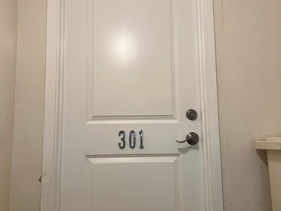 1st image of 3222 La Cienega Ave APT 301