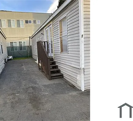 1410 N 10th St #21 — Photo 5