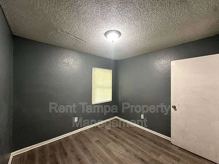 8304 N Mulberry St — Photo 34