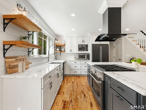 4th image of 9 Maplewood Road