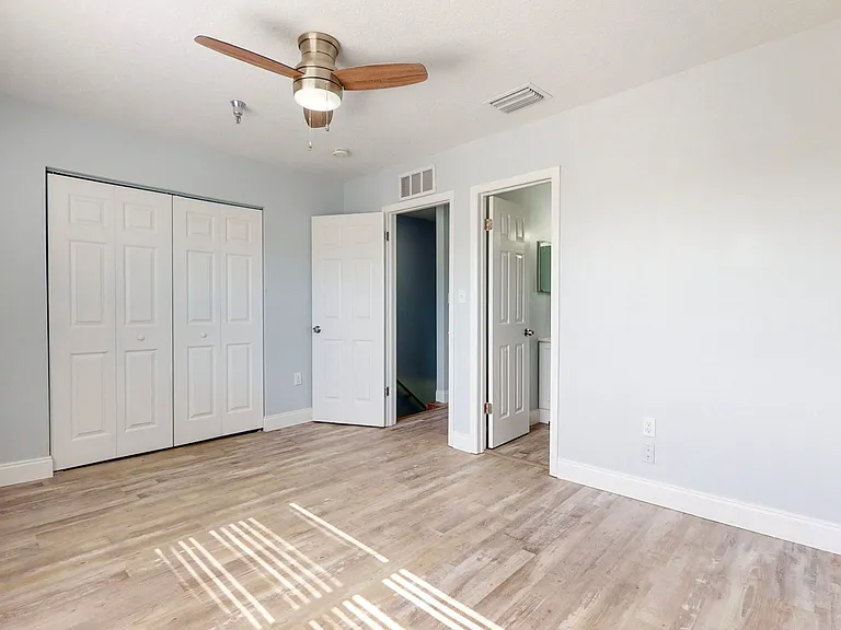 Janie B Apartments — Photo 41