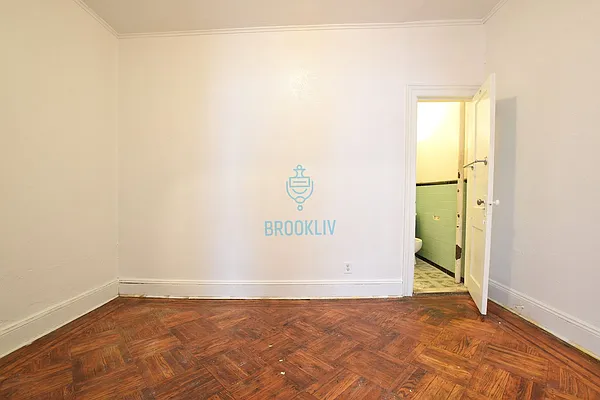 Rented by null | media 28