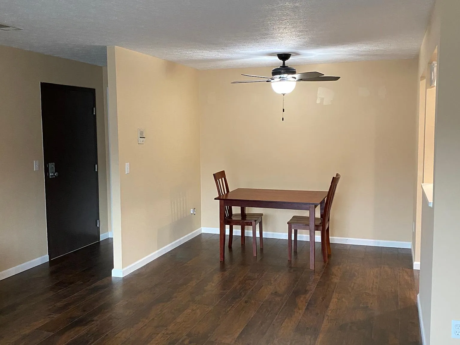 7236 Creekview Dr — Photo 3