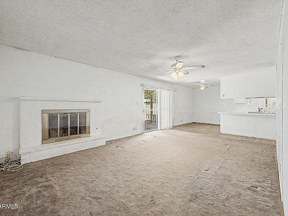 3rd image of 3522 W MERCER Lane